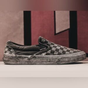 Vans off the wall California Classic Slip-On in Overwashed Black